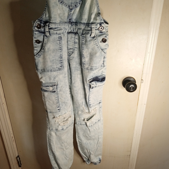 Overalls - Picture 3 of 8